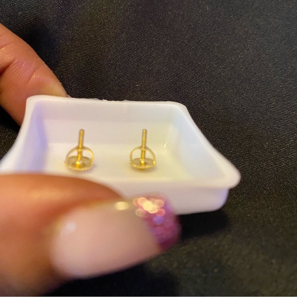 925 Sterling silver CZ earrings    Screw backs - Picture 5 of 8